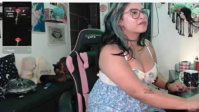 mollyshake1 online show from 11/07/25, 07:57