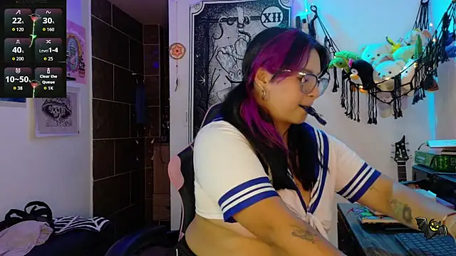 mollyshake1 online show from 12/16/25, 06:39