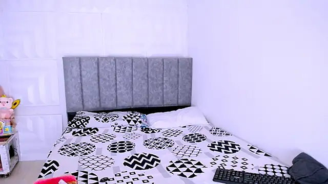 nataly red online show from 03/07/25, 05:38