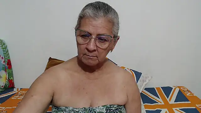 candy mature  online show from 03/18/26, 10:43