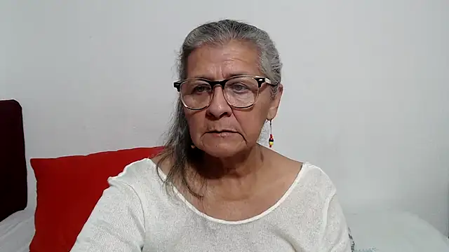 Snapshot of candy_mature_ chatting on 05/20/26, 11:24 candy mature online show from 05/20/26, 11:24