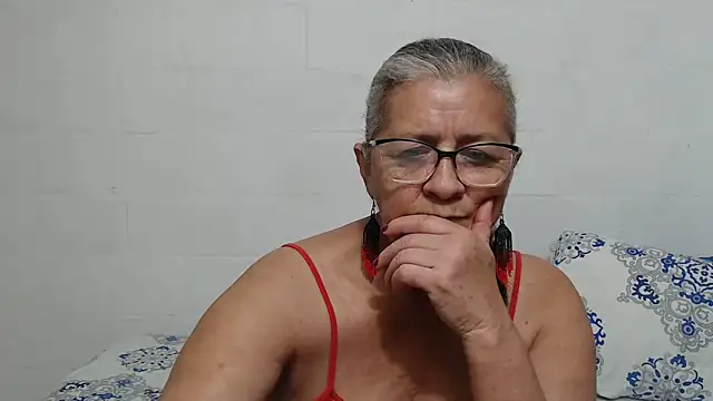 candy mature  online show from 11/10/25, 10:26