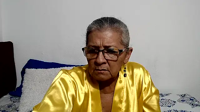 Snapshot of candy_mature_ chatting on 06/03/26, 11:42 candy mature online show from 06/03/26, 11:42
