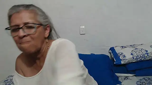 candy mature  online show from 11/16/25, 10:24