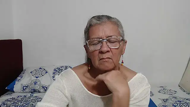 Snapshot of candy_mature_ chatting on 04/21/26, 09:27 candy mature online show from 04/21/26, 09:27