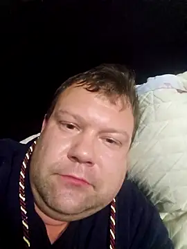 Snapshot of 6Montana6 chatting on 11/06/25, 09:35 6Montana6 online show from 11/06/25, 09:35