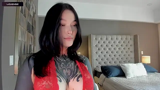 vangie  online show from 11/29/25, 08:20