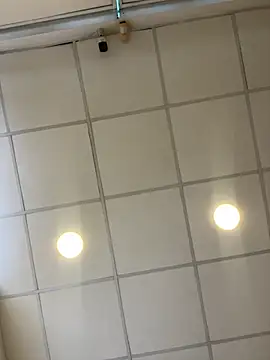 Snapshot of DarianaGuzz chatting on 10/15/25, 11:24 DarianaGuzz online show from 10/15/25, 11:24