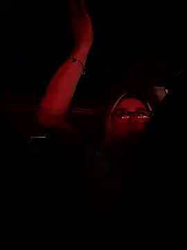 Snapshot of DarianaGuzz chatting on 01/08/26, 02:06 DarianaGuzz online show from 01/08/26, 02:06