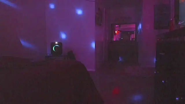 yiauana online show from 02/25/26, 01:39