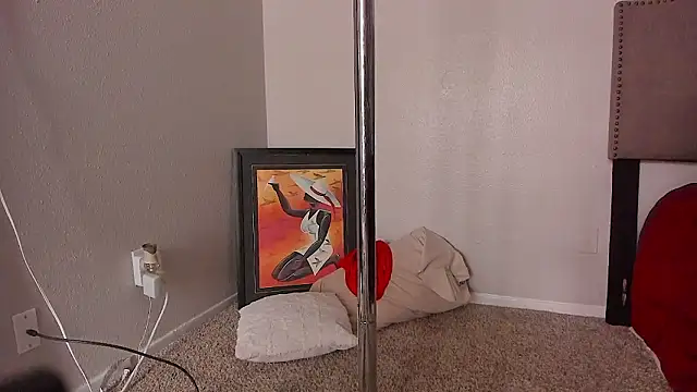 yiauana online show from 02/13/26, 03:45