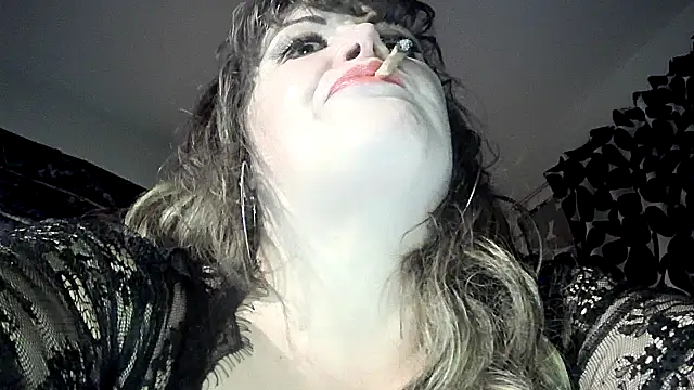 Snapshot of HeyyImHarlowe chatting on 01/11/26, 09:49 HeyyImHarlowe online show from 01/11/26, 09:49