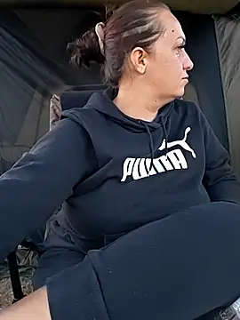 AvaLloyd online show from 09/21/25, 05:01