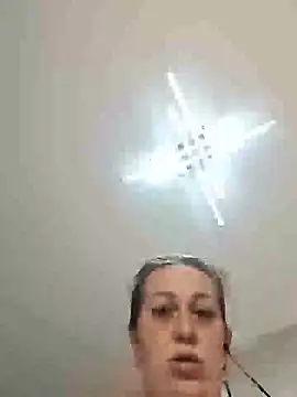 Snapshot of AvaLloyd chatting on 07/02/26, 01:50 AvaLloyd online show from 07/02/26, 01:50