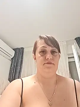 AvaLloyd online show from 03/29/26, 02:46