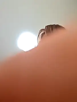 AvaLloyd online show from 03/26/26, 03:16