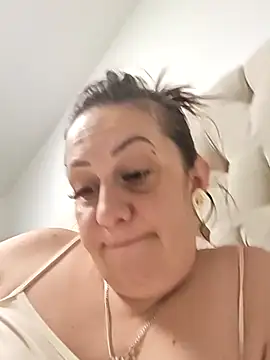 AvaLloyd online show from 03/30/26, 01:51