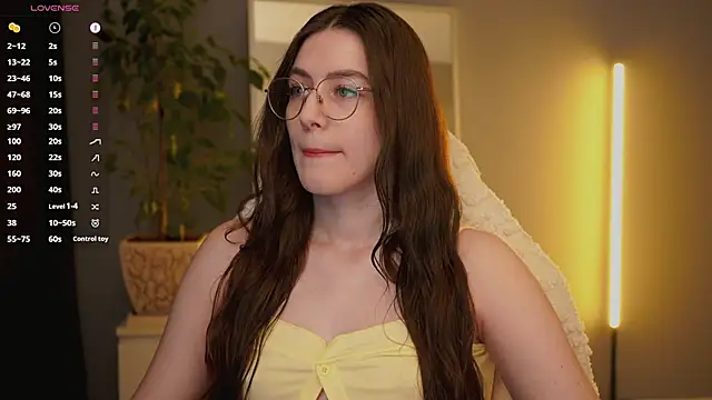 Ester Hill online show from 03/09/26, 04:16