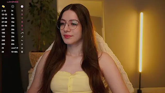 Ester Hill online show from 02/12/26, 03:28