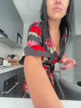 Snapshot of CuteNata chatting on 10/03/25, 11:34 CuteNata online show from 10/03/25, 11:34