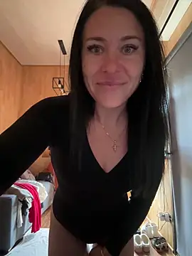 CuteNata online show from 11/06/25, 09:46