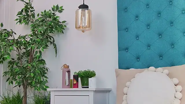 EmilyColle  online show from 02/22/26, 08:21