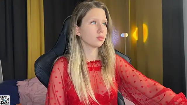 Ameliia castro online show from 10/22/25, 04:45