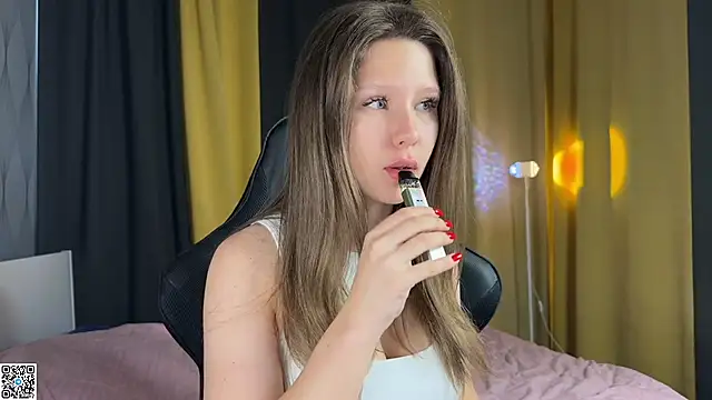 Ameliia castro online show from 10/24/25, 04:22