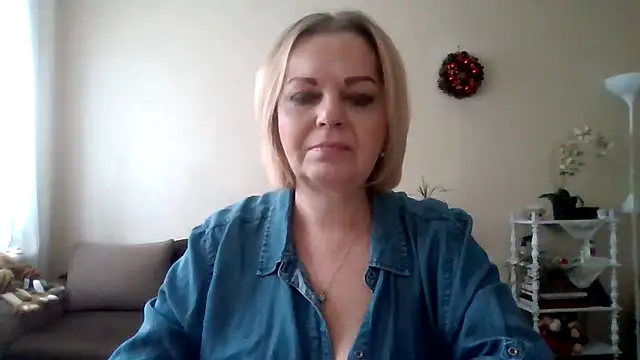 Snapshot of SofiyaPetrova chatting on 02/05/25, 10:19 SofiyaPetrova online show from 02/05/25, 10:19