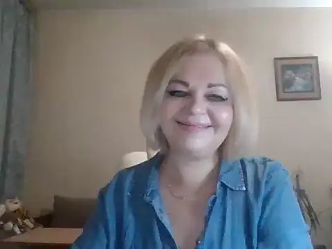 SofiyaPetrova online show from 11/18/25, 03:26