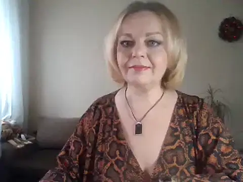 Snapshot of SofiyaPetrova chatting on 02/08/25, 01:44 SofiyaPetrova online show from 02/08/25, 01:44