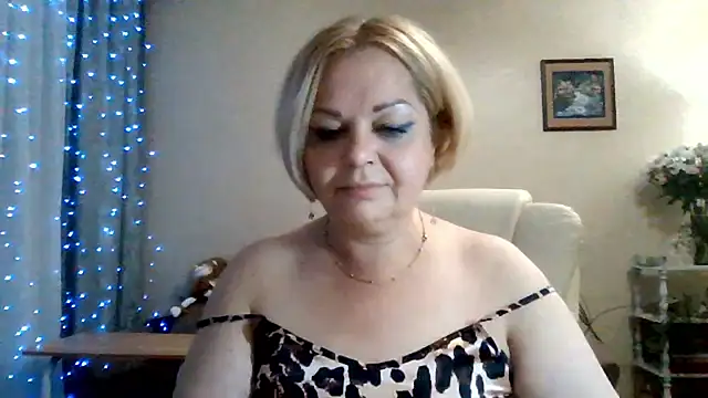 Snapshot of SofiyaPetrova chatting on 05/27/26, 10:39 SofiyaPetrova online show from 05/27/26, 10:39