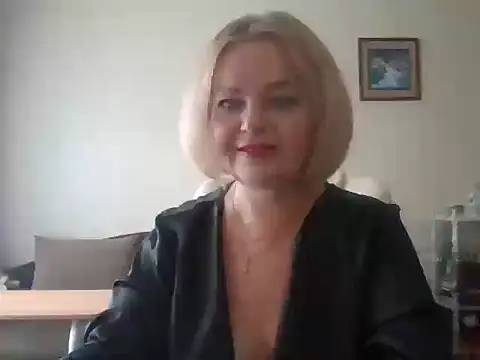 Snapshot of SofiyaPetrova chatting on 10/01/25, 11:14 SofiyaPetrova online show from 10/01/25, 11:14