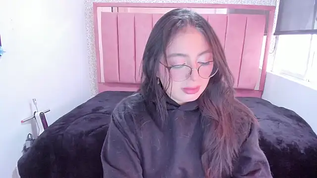 MiaWils  online show from 07/10/26, 07:14