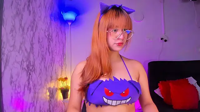 Snapshot of chloe_blue chatting on 11/22/25, 11:20 chloe blue online show from 11/22/25, 11:20