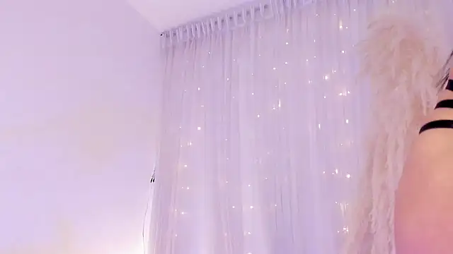Charlotte  08 online show from 03/12/25, 07:25