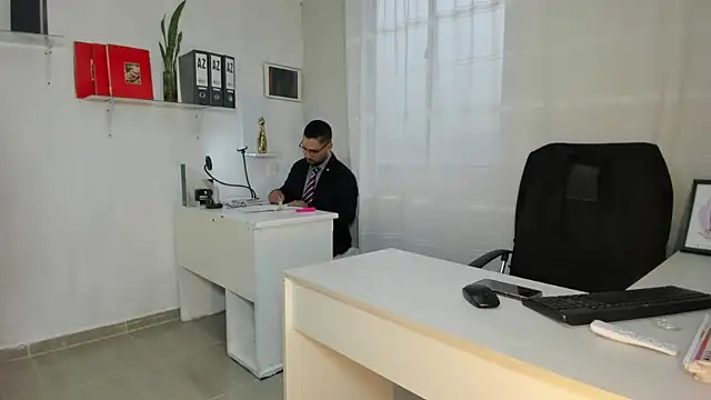 Snapshot of susana_monroy chatting on 12/19/25, 11:23 susana monroy online show from 12/19/25, 11:23