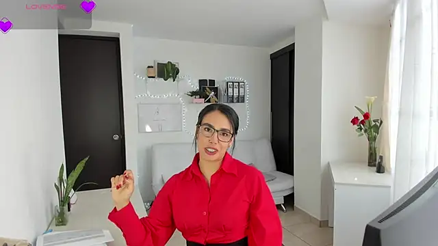 Snapshot of susana_monroy chatting on 06/05/26, 07:30 susana monroy online show from 06/05/26, 07:30