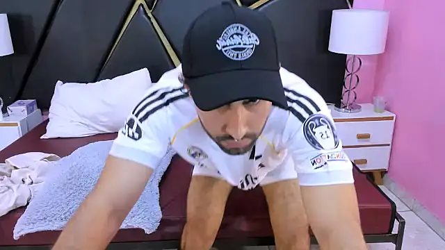 MilanZaire online show from 11/09/25, 09:30