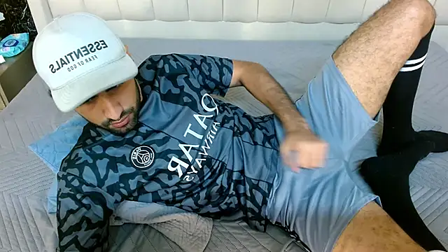 MilanZaire online show from 12/15/25, 10:59