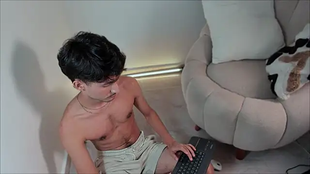 dimitri targaryen online show from 02/27/25, 12:45