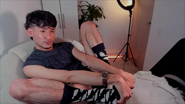 dimitri targaryen online show from 01/10/25, 06:42