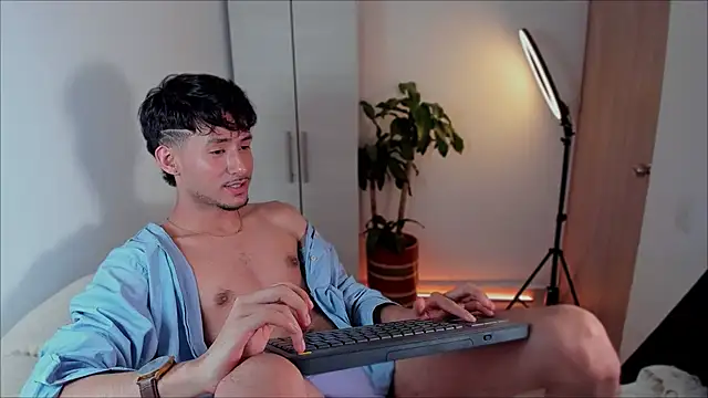 dimitri targaryen online show from 01/08/25, 06:52