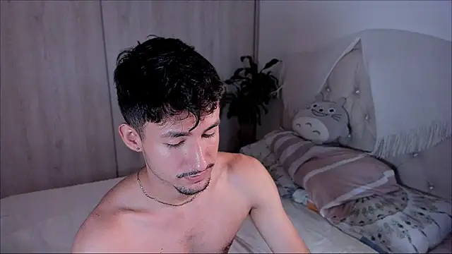 dimitri targaryen online show from 10/01/25, 04:44