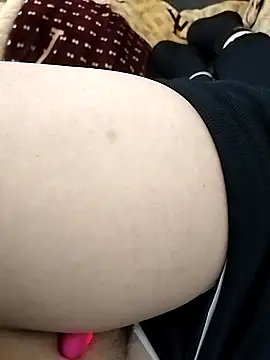 Chan-chan01 online show from 12/18/25, 02:32