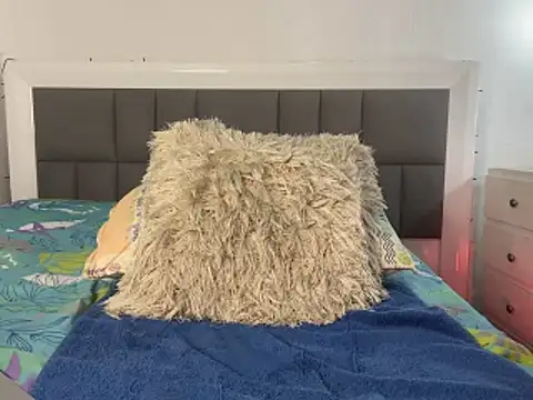 nicolaskan online show from 10/28/25, 01:50