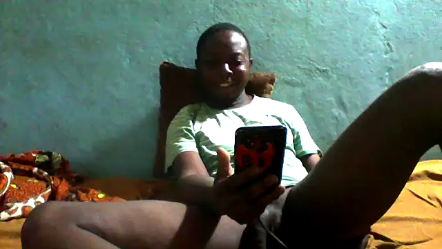 Snapshot of little__joy chatting on 04/01/26, 08:59 little joy online show from 04/01/26, 08:59