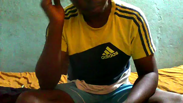 Snapshot of little__joy chatting on 03/31/26, 11:56 little joy online show from 03/31/26, 11:56