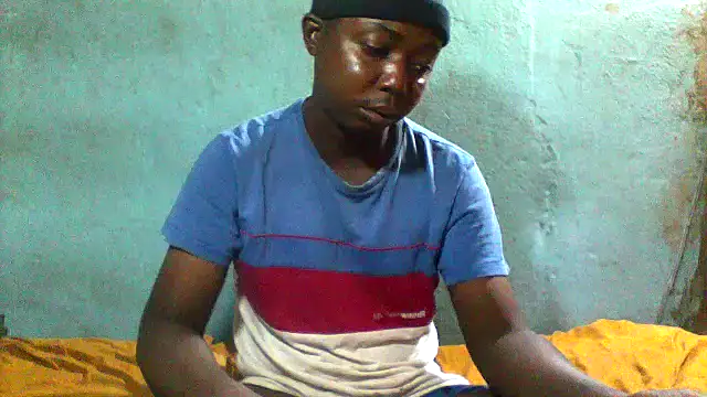 Snapshot of little__joy chatting on 03/04/26, 12:24 little joy online show from 03/04/26, 12:24