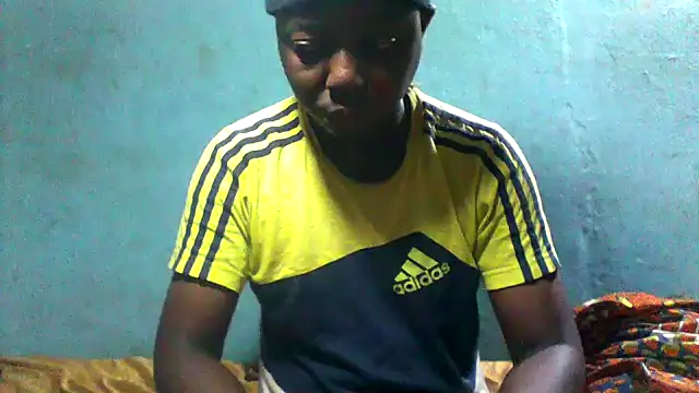 Snapshot of little__joy chatting on 04/15/26, 03:23 little joy online show from 04/15/26, 03:23